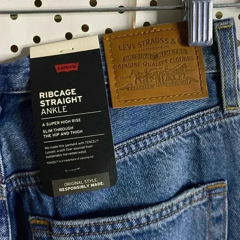 Levi’s Ribcage Straight Ankle High Rise - Picture 7 of 11